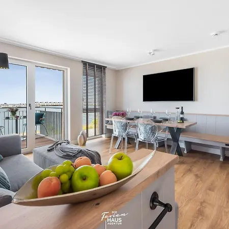 Langebank Mit Hafenblick Apartment Olpenitz